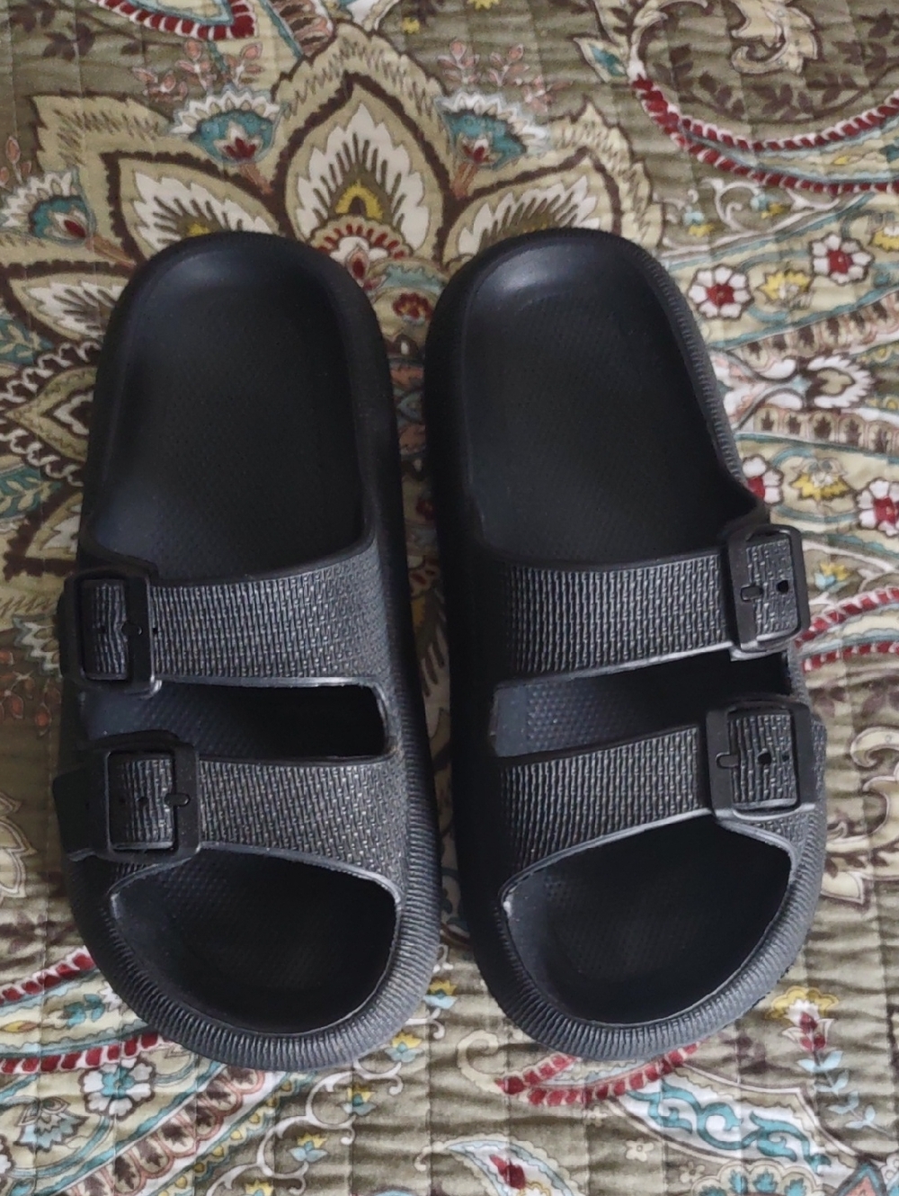 Cloud Slides Sandals Slippers, Black, Euro Size 39-40, US 8-9